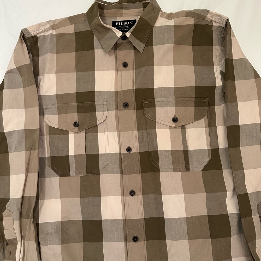 Filson Men’s long sleeve dress shirt
